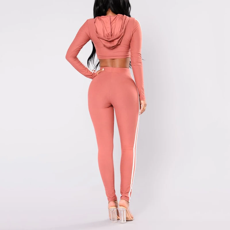 Женский спортивный свитер с капюшоном укороченный топ + штаны комплект из 2