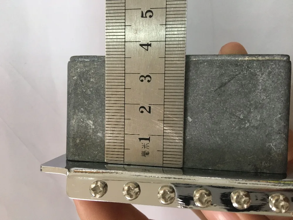 Chrome Vintage Tremolo Bridge for Guitar NEW | Спорт и развлечения