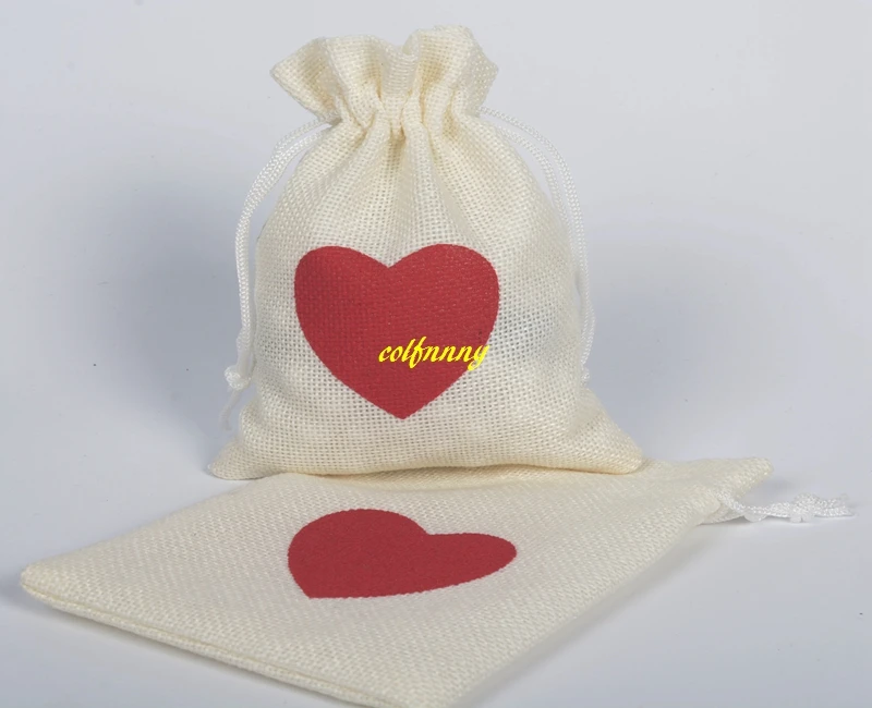 мешочек с сердцем. мешочек сердца. подарочный мешок с сердечками. мешок с сердечками. мешочек в форме сердечка.