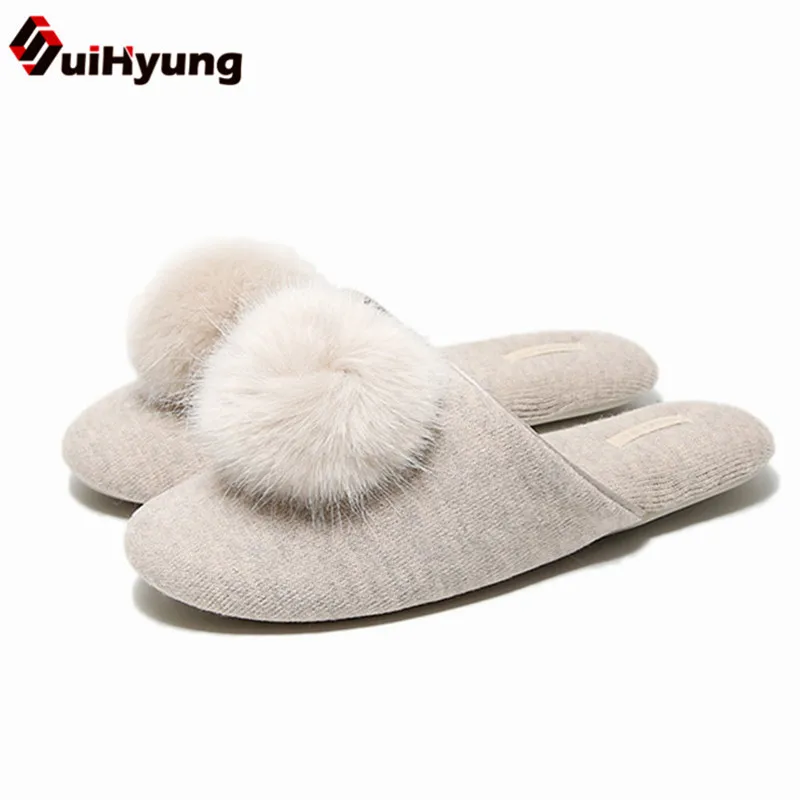 Suihyung/женская домашняя обувь; мягкие теплые женские домашние тапочки с пушистыми помпонами; Вьетнамки для спальни; сезон осень-зима; женские шлепанцы без задника