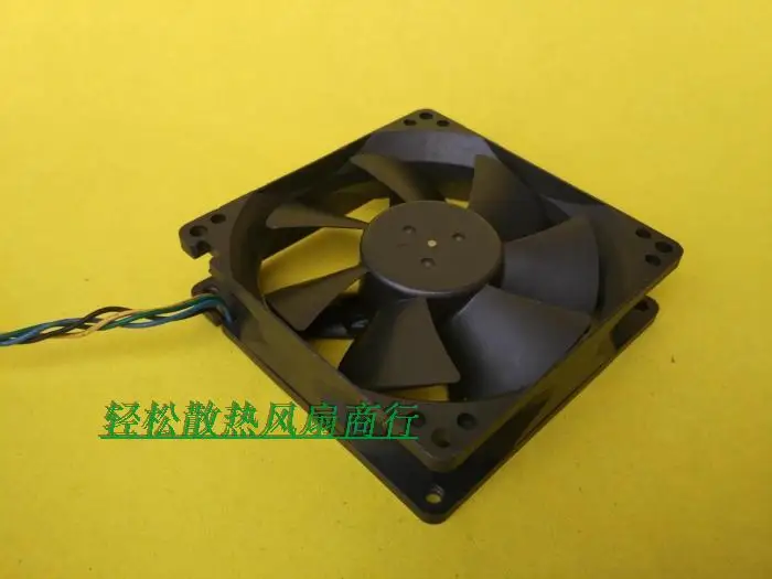 

Original Nidec TA350DC G35390-35 12V 0.39A 90 * 90 * 25mm four-wire temperature control cooling fan