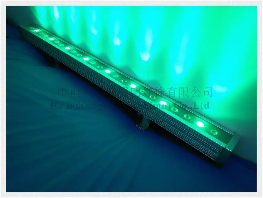 Новый дизайн Роскошная алюминиевая и усиленная стеклянная 24 led 24W Светодиодная лампа для мытья стен бара