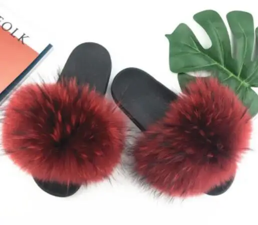 Black bottom red COOLSA/Новинка; женские летние тапочки с красной подошвой из меха енота; домашние теплые пушистые плюшевые тапочки; пляжные вьетнамки; женские меховые шлепанцы; большие размеры - Цвет: Black bottom red