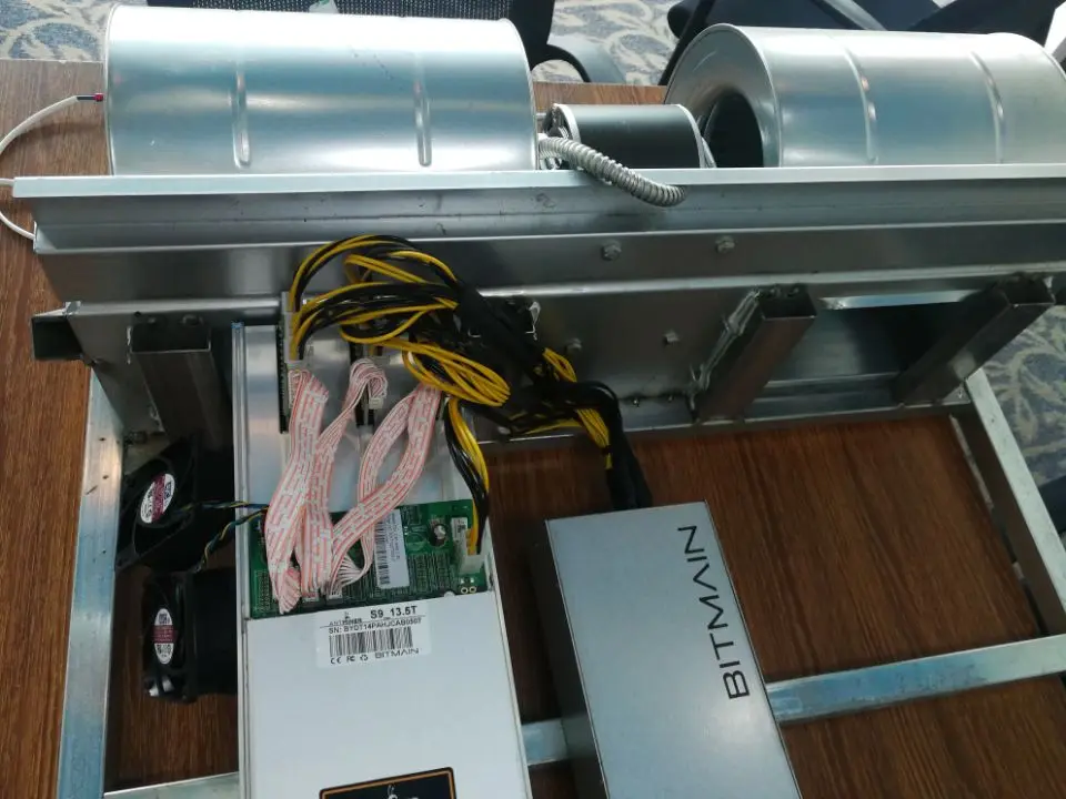 Бесшумный вентилятор для Bitmain Antminer S9 шахтер|Коробки передач и кабели| |