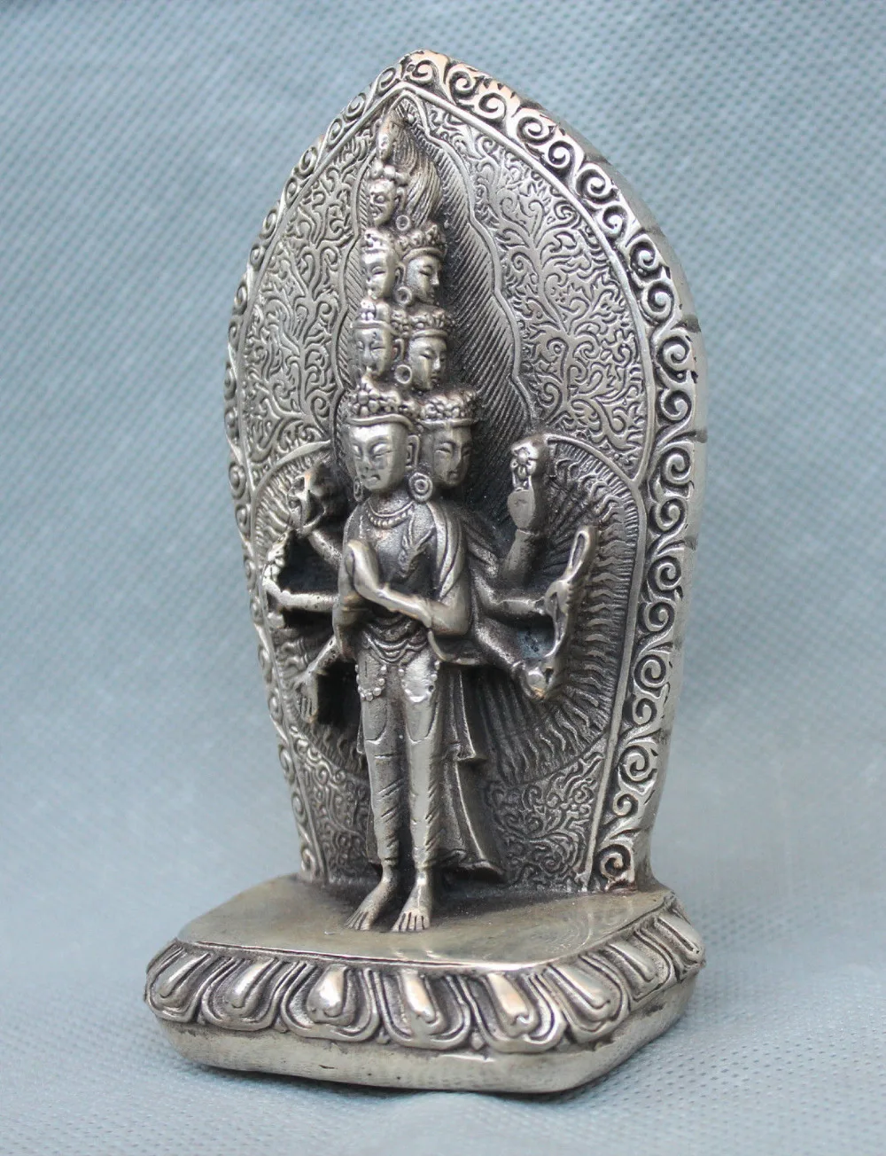 Тибетский буддизм серебро 1000 оружие Avalokiteshvara богини статуя Гуань Инь|Статуи и