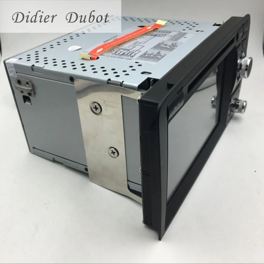 Автомобильный DVD плеер с четырехъядерным процессором Android 6.0.1 GPS Навигатором 7