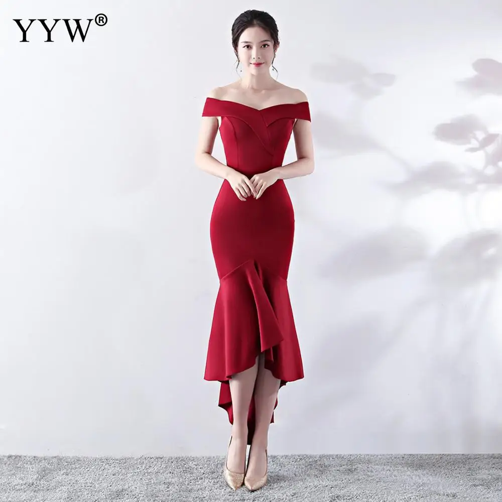 Женское вечернее платье с юбкой годе элегантное красное вырезом лодочкой