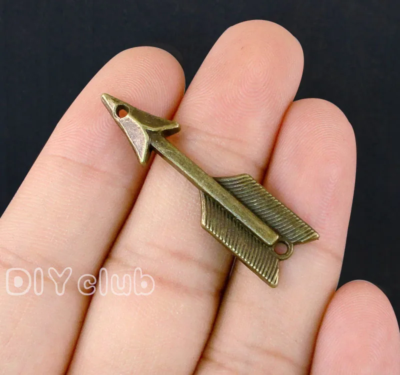 15 шт.-античные серебряные/бронзовые шармы с соединителем стрелок 39х11 мм |