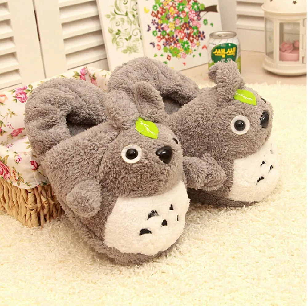 

new lovely plush Totoro shoes Autumn and winter Keep warm Totoro slippers fashion warm Cartoon cosplay funny cartoon Indoor shoe