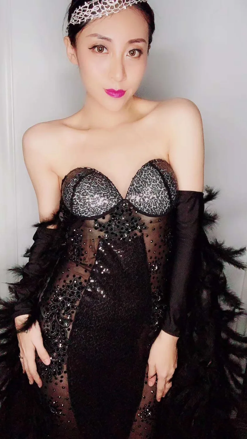 Сексуальное платье с перьями без бретелек перспективное сценическое женские