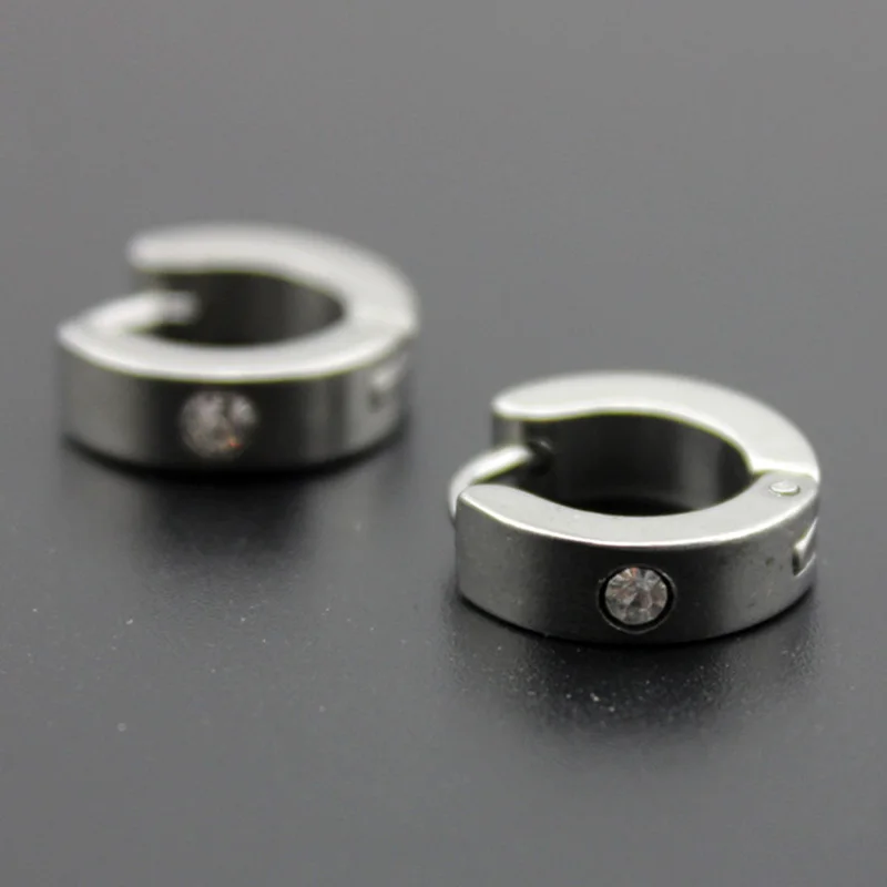 Серьги кольца с кристаллами для мужчин и женщин маленькие круглые сережки из