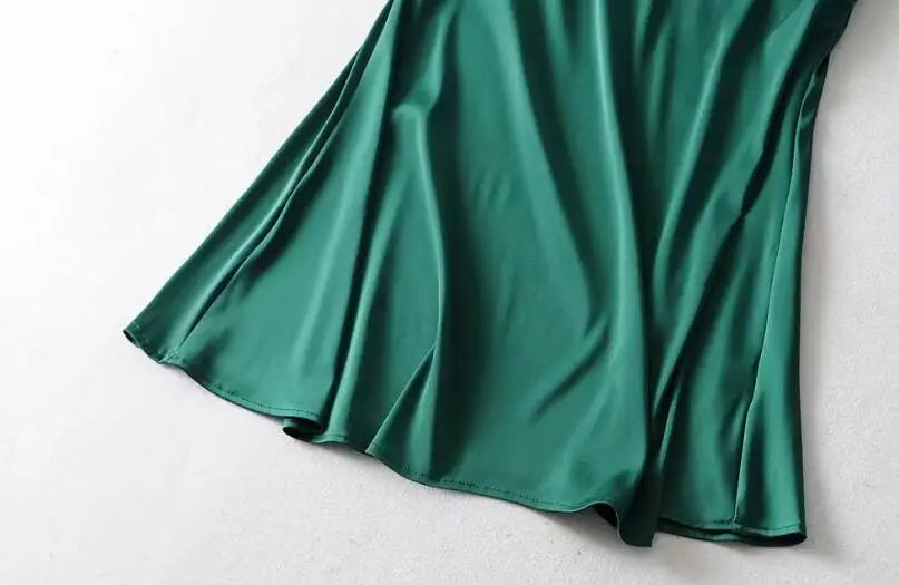 Женское темно-зеленое платье с открытой спиной искусственный шелк атлас