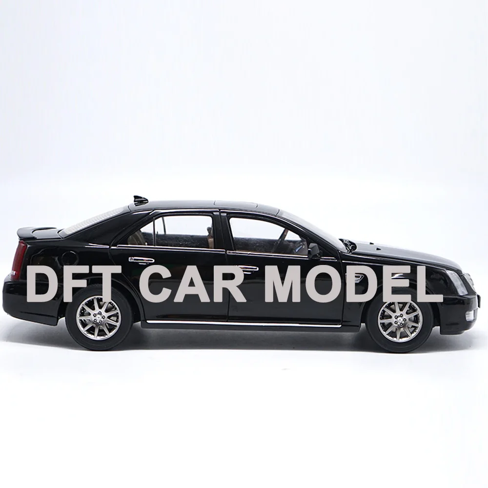 Литая игрушечная машинка Cadillac 1:18 SLS модель детского автомобиля оригинальные