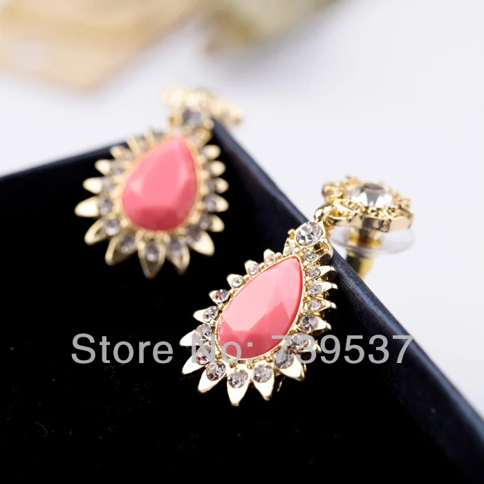 Высококачественные розовые акриловые женские серьги золотого цвета со слезой |