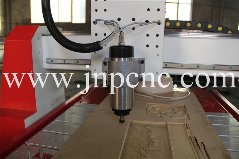 Заводская цена! Высокоэффективный 3 осевой гравировальный станок по дереву с ЧПУ