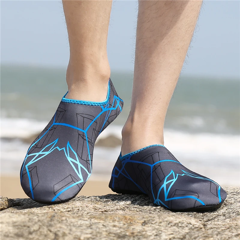 Мягкая обувь для воды Летняя мужские пляжные тапочки дышащая плавания женские