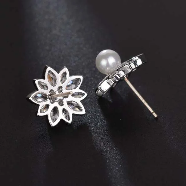 

Fashion love flower pearl zircon earrings, popular pearl white zircon earrings