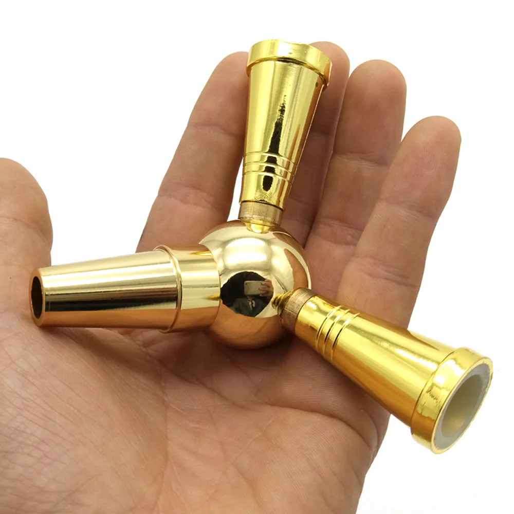 Один разделяется на два шишишины с люверсами для шланга резиновые крючки