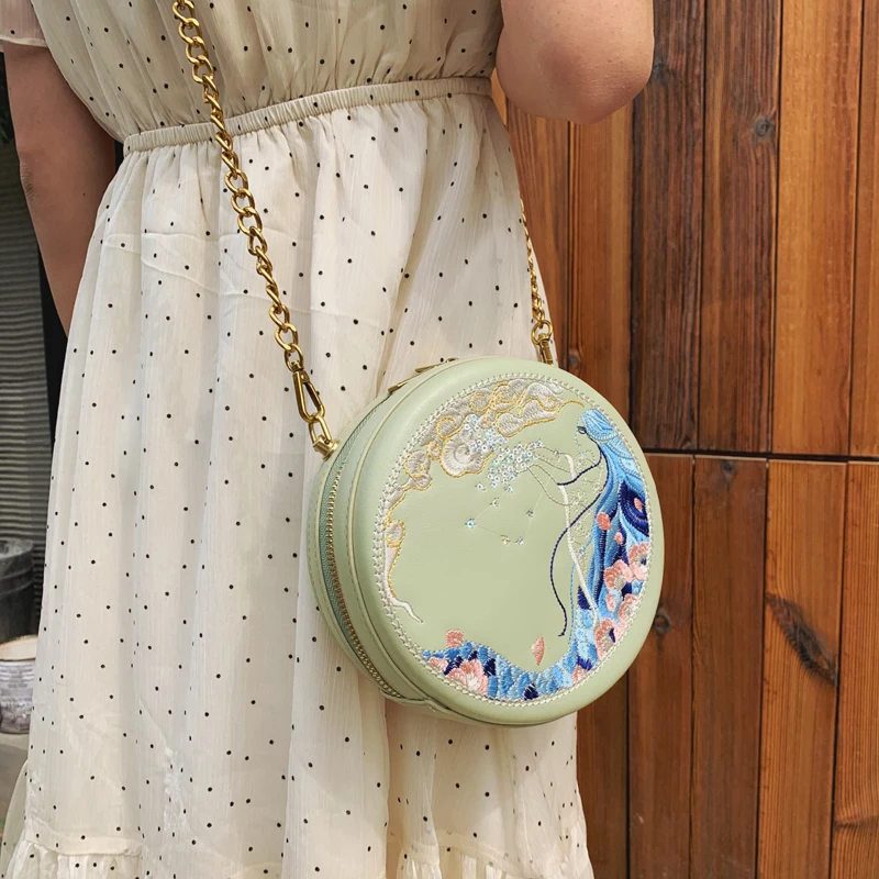Женская сумка мессенджер круглая из искусственной кожи с вышивкой в китайском