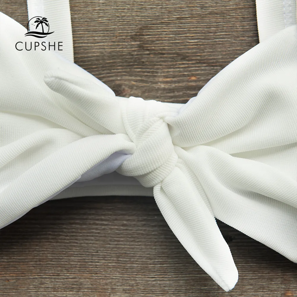 Женский купальник бикини CUPSHE однотонный белый с цветочным узлом спереди и