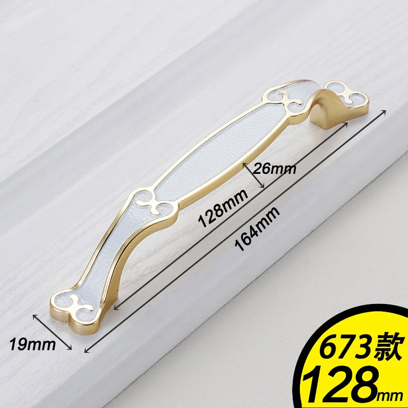 673-128 Gold AOBT китайские золотые серебряные для шкафа ручки кухонные ручки Роскошные выдвижные ящики шкаф дверная ручка шкаф оборудование для обработки мебели - Цвет: 673-128 Gold
