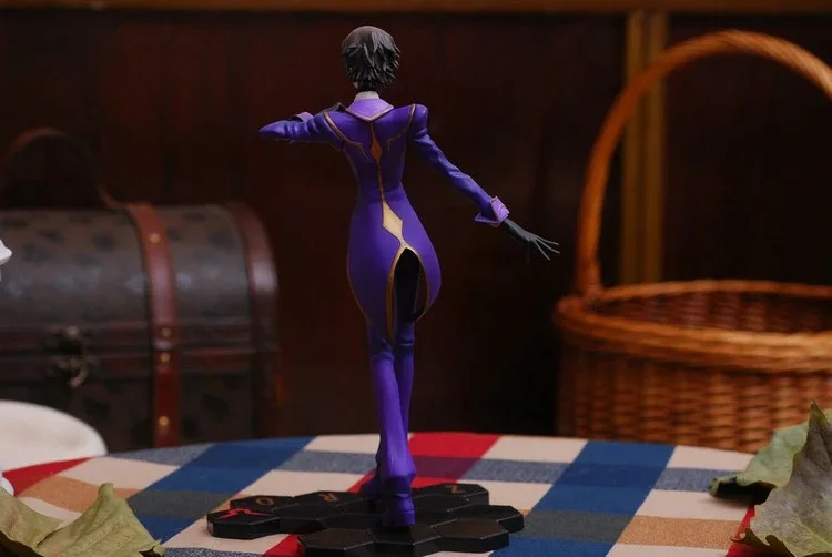 Код Geass фигурка Lelouch Vi Britannia Zero R2 Emperor Ver Lamperouge 27 см ПВХ Figuras Brinquedos модель|Игровые