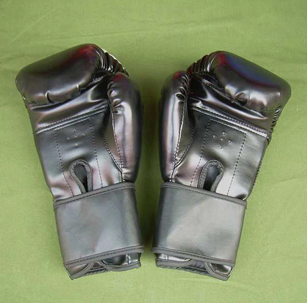 Недорогие легкие Боксерские перчатки для карате и смешных игр ММА Муай Тай