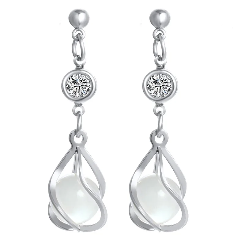 Korean version of the temperament popular earrings long diamonds hollow cats eye cute sweet simple wind delicate earrings