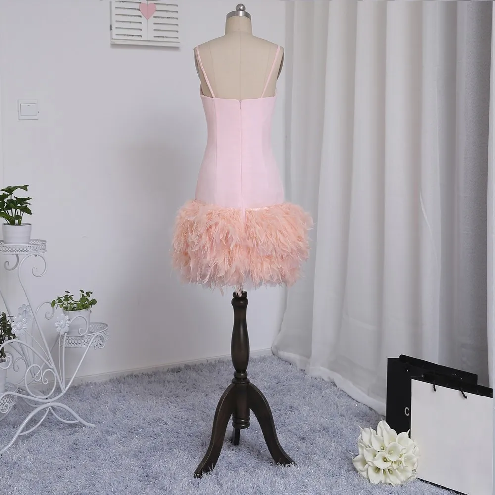 

Formal Celebrity Dresses Sheath Spaghetti Straps Knee Length Pink Satin Feather Famous Red Carpet Dresses