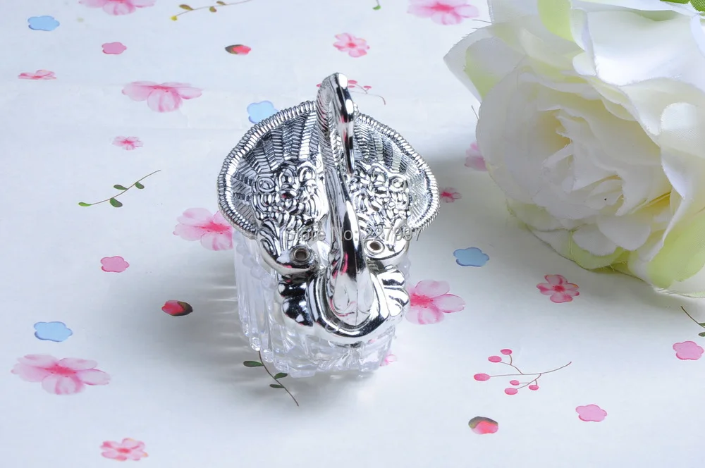 Новинка 2015 Модная элегантная упаковочная коробка в виде лебедя для свадьбы