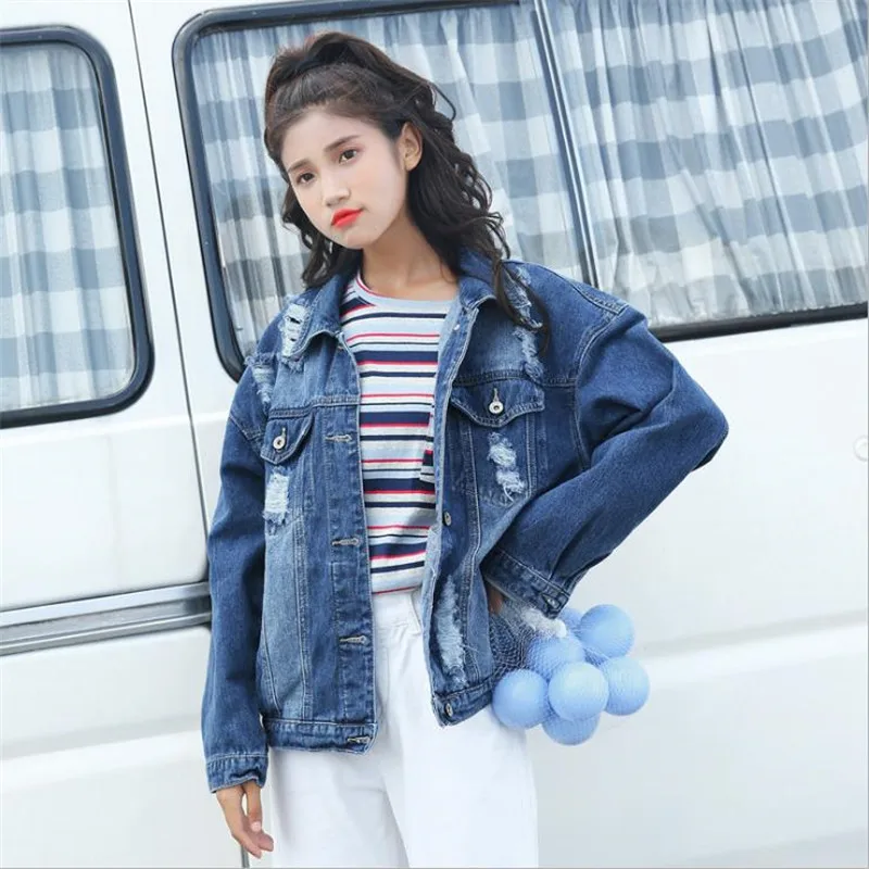 Фото Large Size S-5XL Hole Denim Jacket Coat Women 2019 Spring Autumn Female Loose Casual BF Jeans Student Jaqueta Feminina D709 Женская Large Size S-5XL Hole Denim Jacket Coat Women 2019 Spring Autumn Female Loose Casual BF Jeans Student Jaqueta Feminina D709 Женская