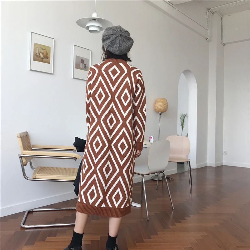 Новинка 2019 года осенние женские пуловеры платье свитер с узором ромбиками