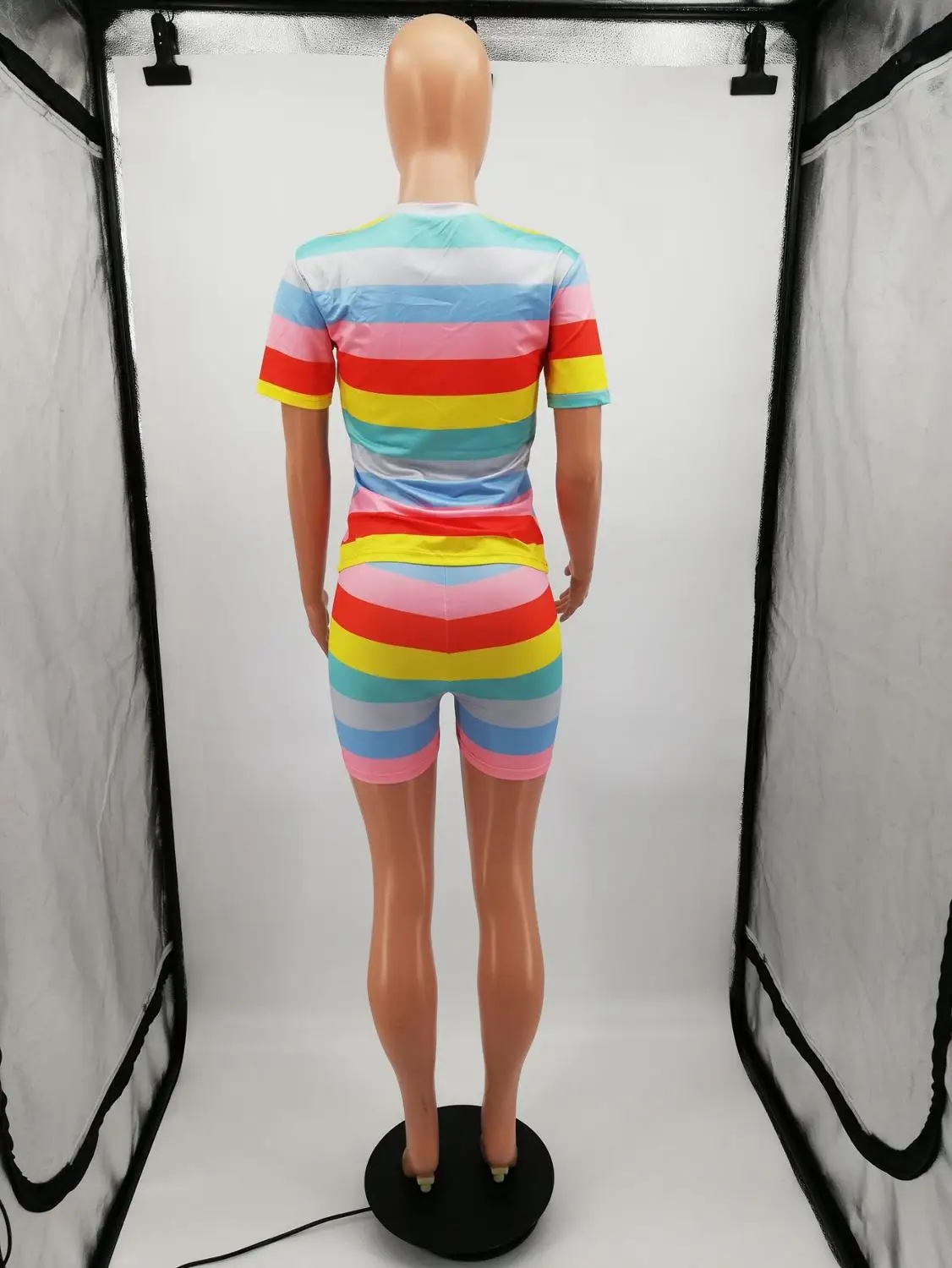 

Cute Sports Casual Loose Top With Shorts Rainbow Striped Two Piece Set Summer Fashion O-Neck Short Piece Of Women Suits