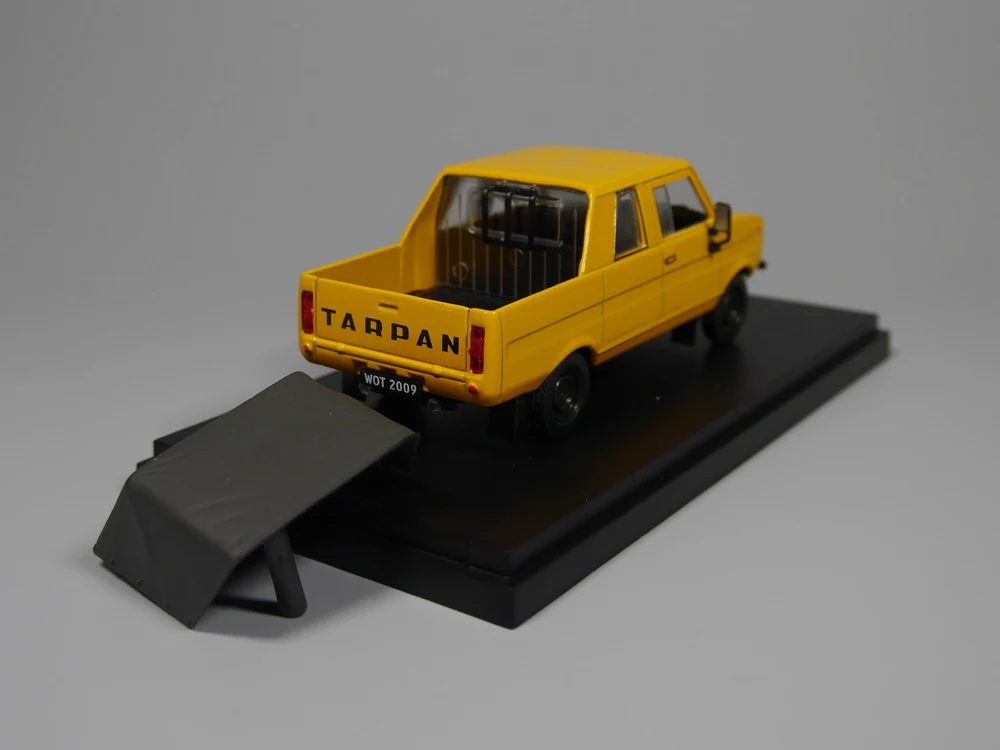 Авто ИНН-ixo 1:43 тарпан 237 литой модельный автомобиль