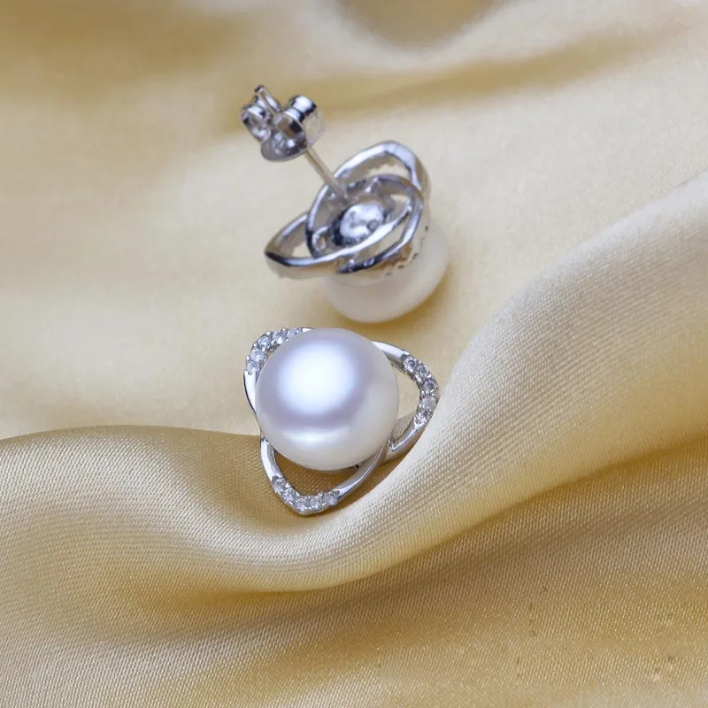 Серьги-гвоздики из серебра 925 пробы с натуральным пресноводным жемчугом |