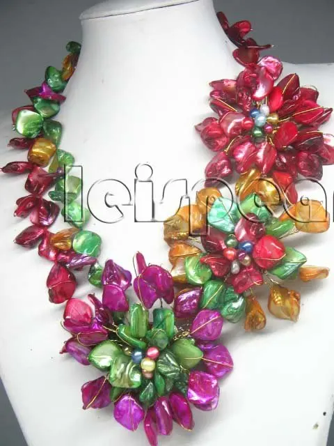 

Beautiful Multicolor 12-16mm Big Shell flower&pearl necklace