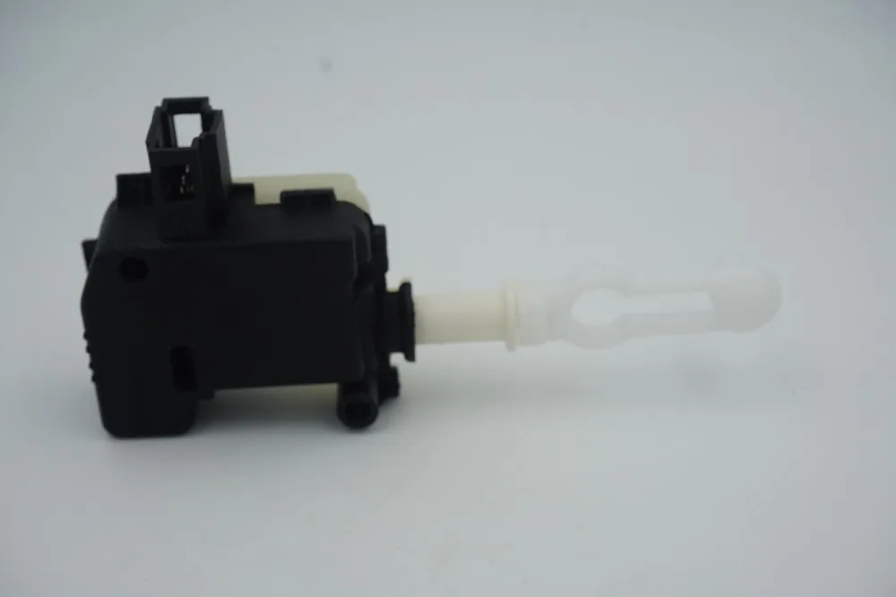 100% новый высококачественный замок багажника Серводвигатель для Audi A4 8E B6 OEM: 8E5 962