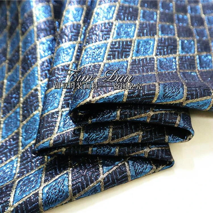 Gold three-dimensional jacquard fabric high-end dress sub-jacket garments dyed ladies temperament gold | Дом и сад