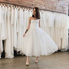 Простое пляжное свадебное платье без бретелек, недорогие платья невесты длиной ниже колена из тюля без рукавов, лето 2022