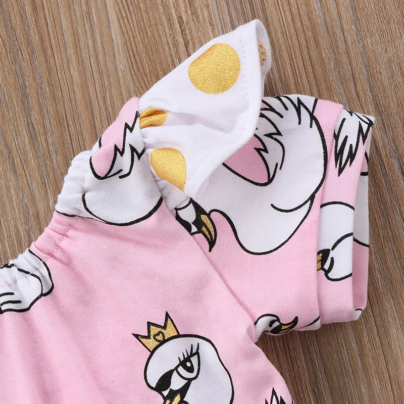 Прелестный новорожденных для маленьких девочек лебедь печати с летящими