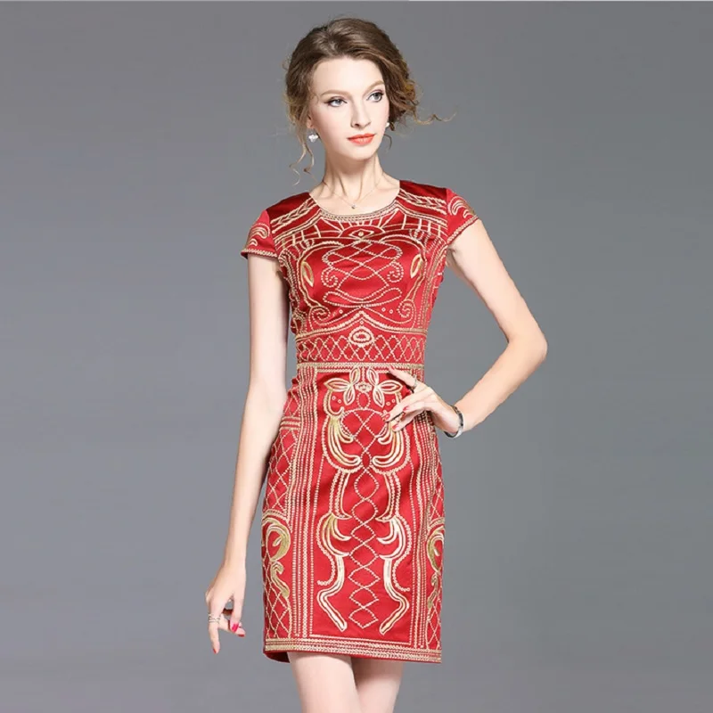 2017 Новый летний мама наряд Вышивка женская одежда работа осень o-образным вырезом
