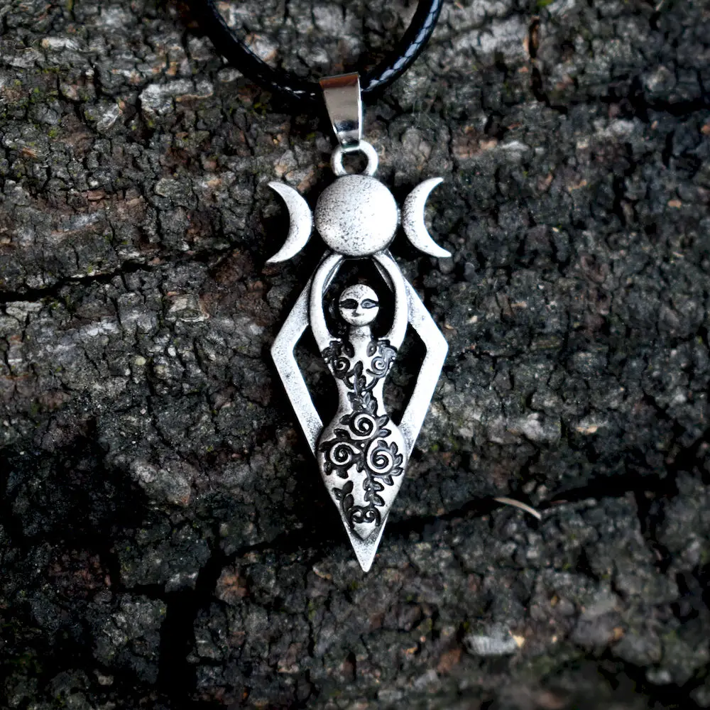 SanLan 1pcs wicca Celtics Triple Moon Goddess Pendant sacred mother | Украшения и аксессуары