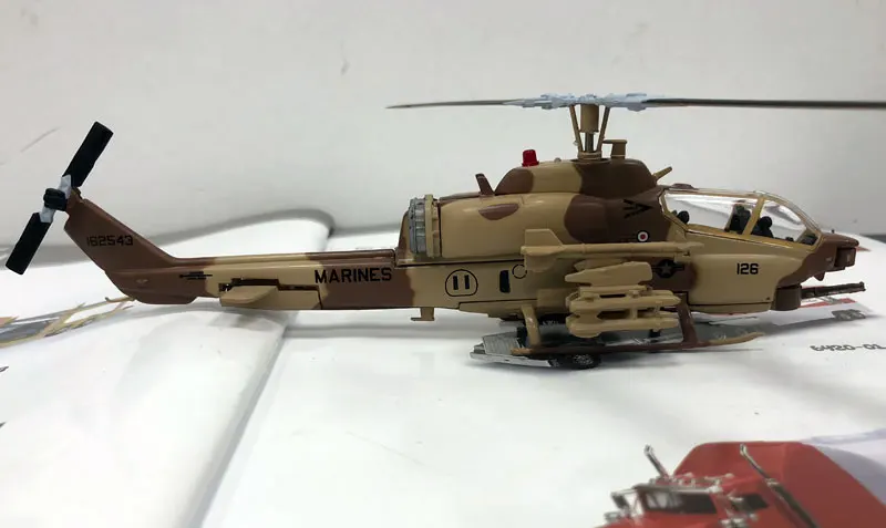 IXO масштаб 1/72 военная модель игрушки вертолет с суперкоброй детской для