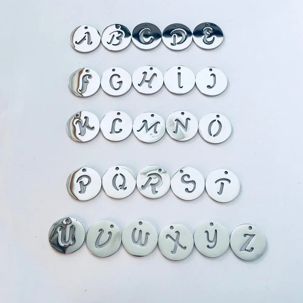 10 шт./лот 316L круглые алфавитные амулеты из нержавеющей стали DIY инициалы A M