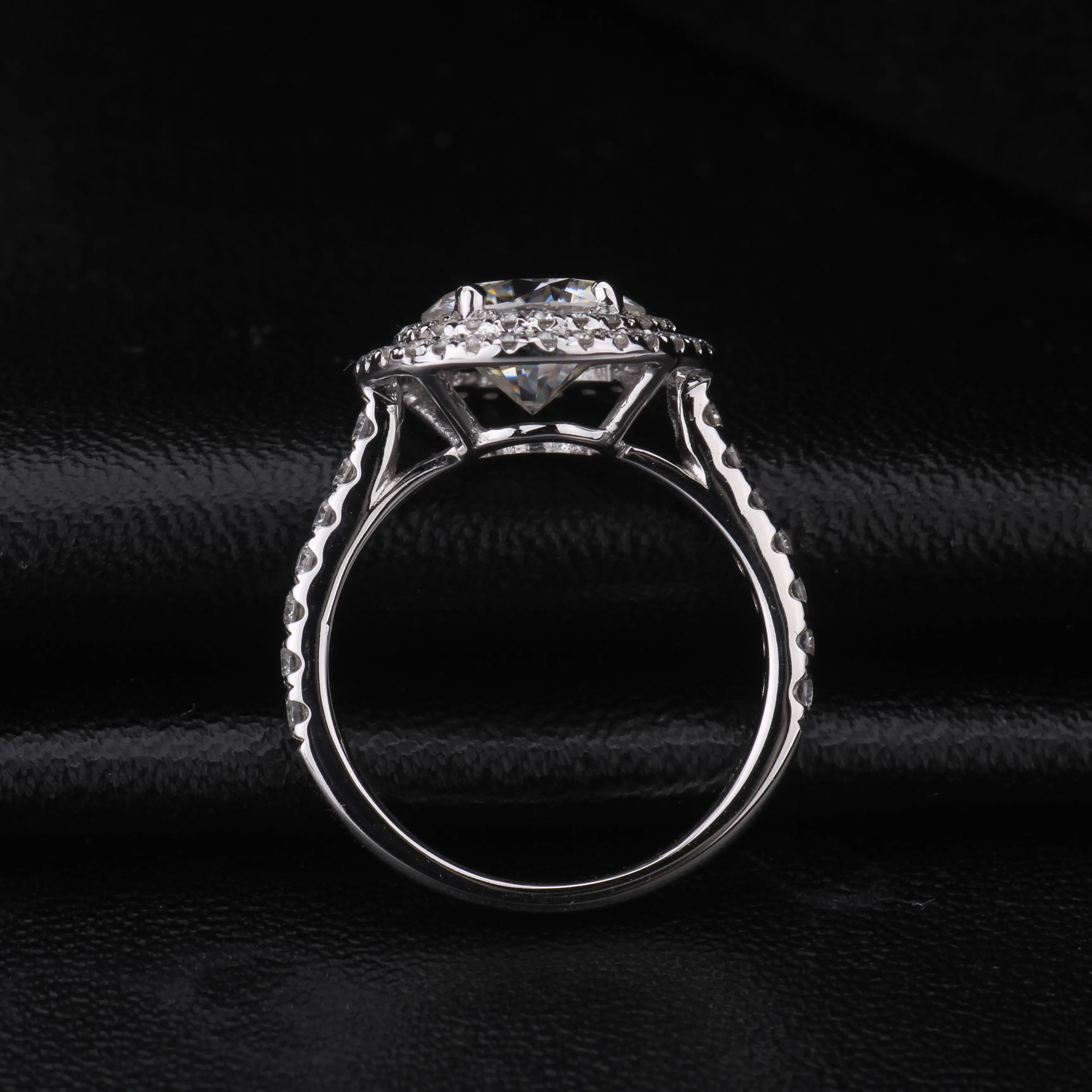 Роскошное 4 когти Твердое 18K Белое Золото 1.5ct круглое Moissanite бриллиантовое
