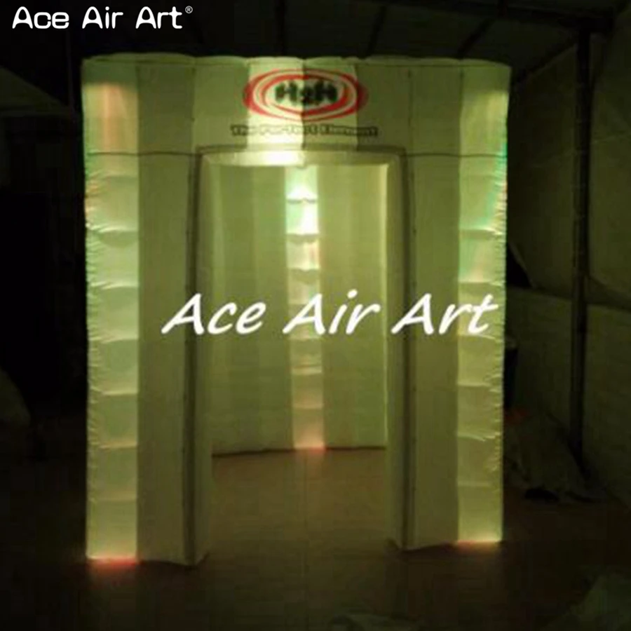 With Free Logo And Spotlights