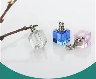 Завинчивающаяся Крышка квадратного флакона миниатюрный флакон духов смешанный цвет хрустальный кулон талисманы формирование микрорельфа имени на рисе художественные бутылки - Цвет: blue color