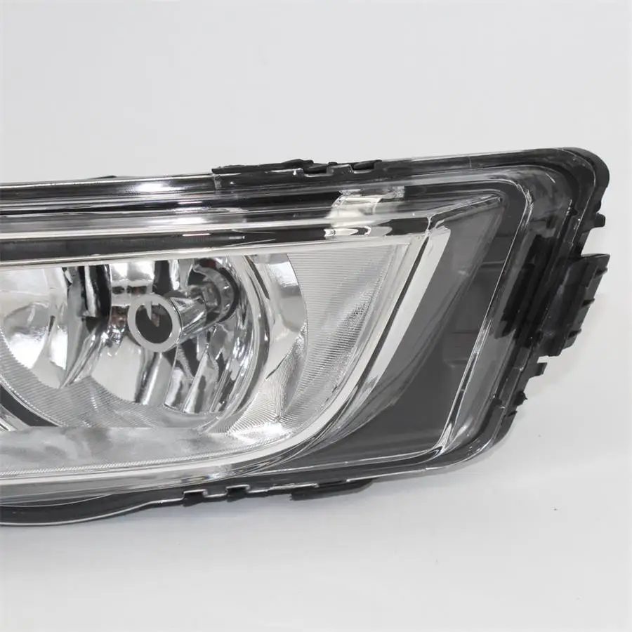 Передняя галогенная противотуманная фара для Skoda Octavia A7 Sedan Combi 2013 2014 2015 2016 2017 с