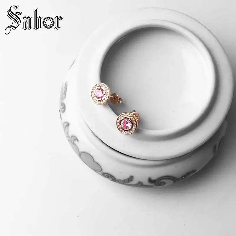 Женские серьги-гвоздики Луна Серьги серебряного цвета с подсветкой из фианита