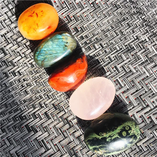 

8pcs different crystal natural stones and minerals meditation Healing specimen teaching